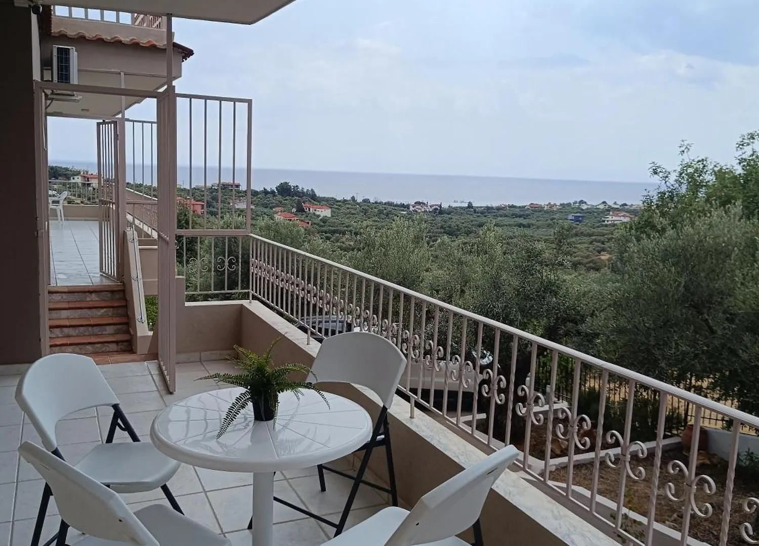Olive & Garden Villa Nea Moudhania